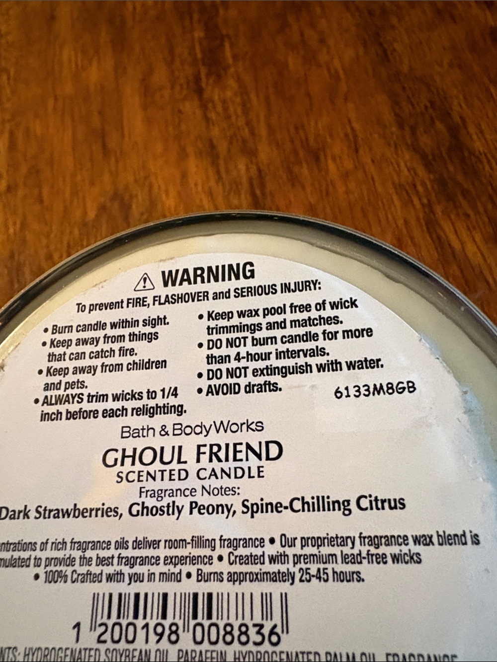 Nwt Ghoul Friend 3 Wick Candle from bath & body - Picture 3 of 3